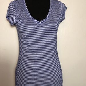 Guess tee